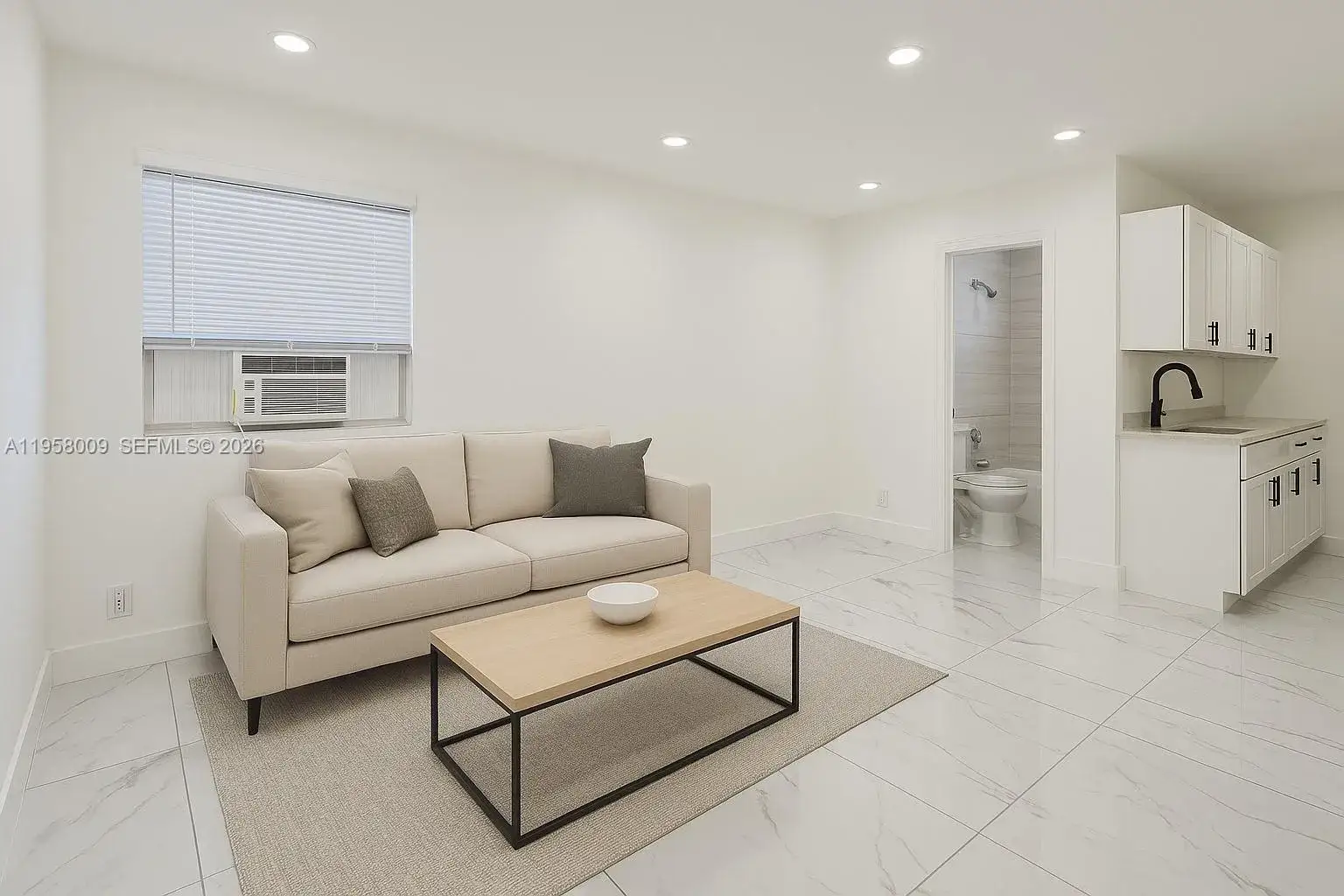 2 bedroom 1 bath Residential Lease for rent at 5740 Mayo St # 4, Hollywood FL 33023