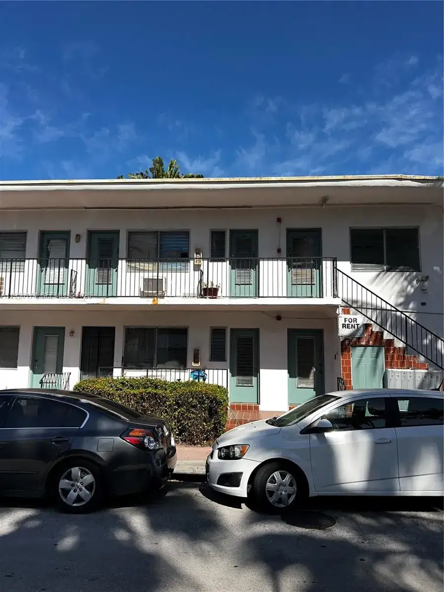 16 bedroom 16 bath Residential Lease for rent at 800 Pennsylvania Ave # 9, Miami Beach FL 33139
