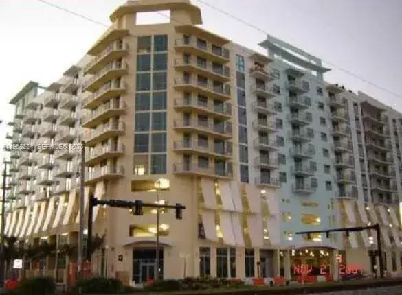 2 bedroom 2 bath Residential for sale at 140 S Dixie Hwy # 703, Hollywood FL 33020
