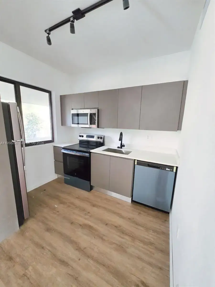 2 bedroom 2 bath Residential Lease for rent at 753 NW 30th St # 1, Miami FL 33127