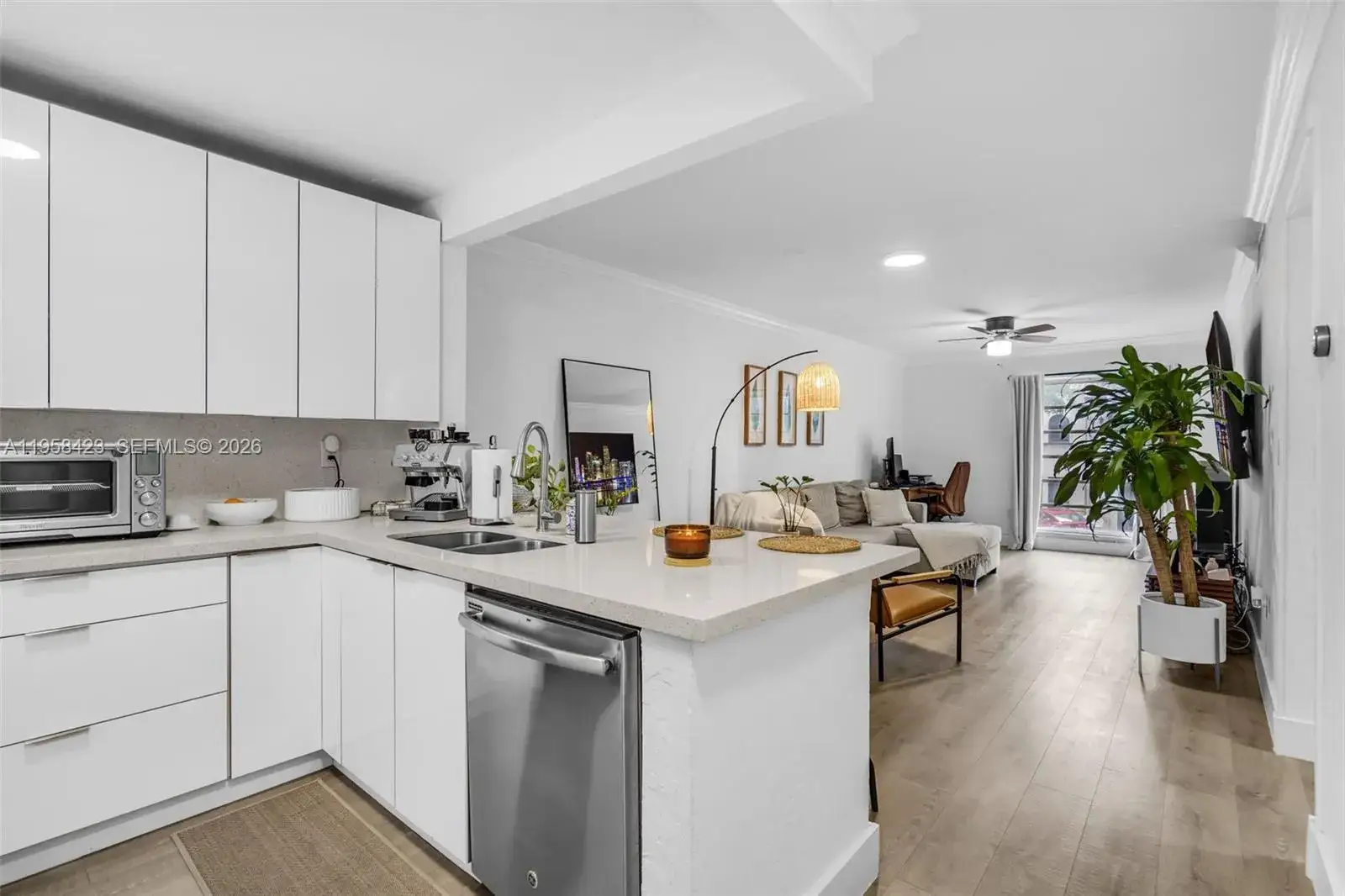 2 bedroom 2 bath Residential for sale at 1650 S Le Jeune Rd # 105, Coral Gables FL 33134