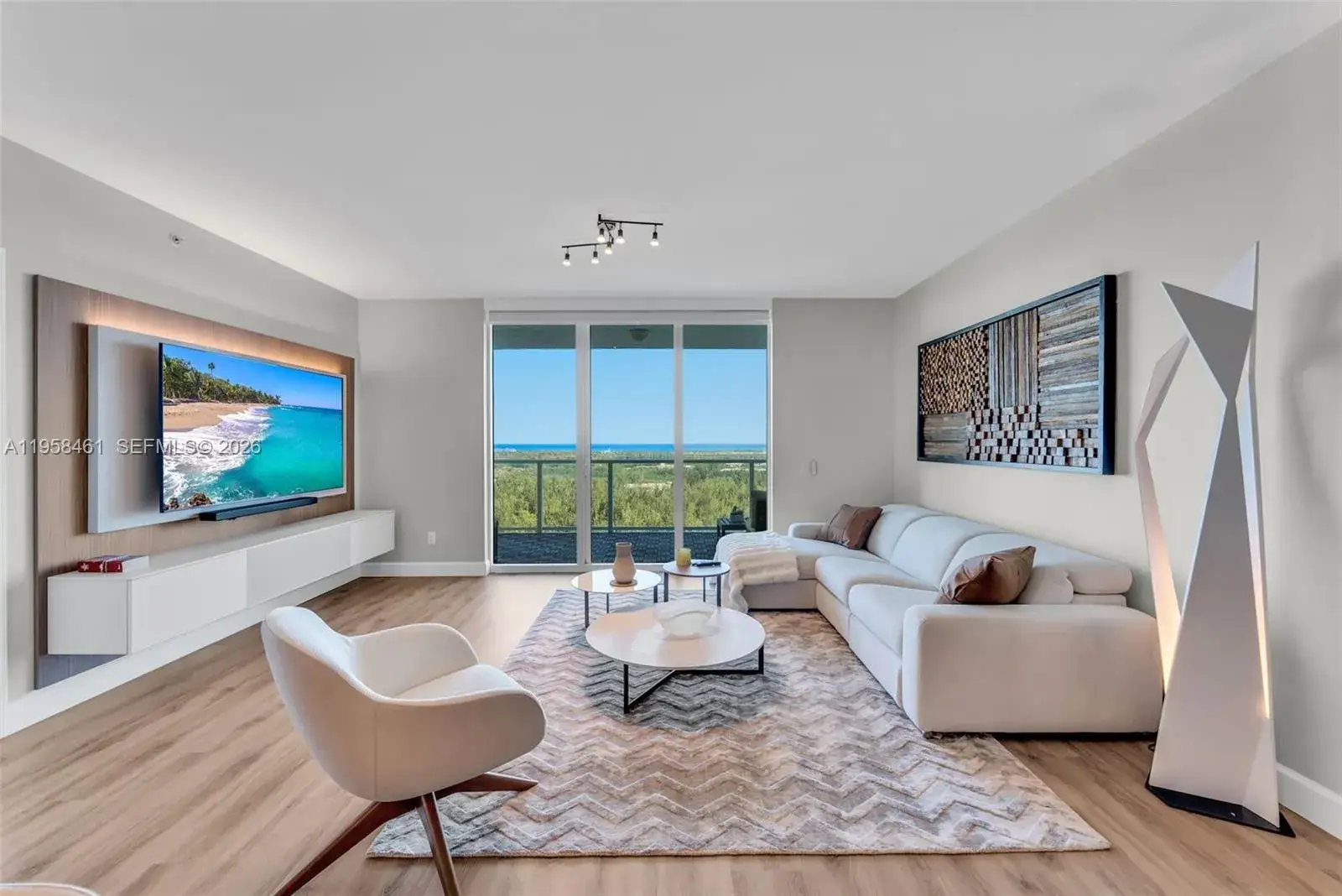 3 bedroom 3 bath Residential for sale at 14951 Royal Oaks Ln # 2201, North Miami FL 33181