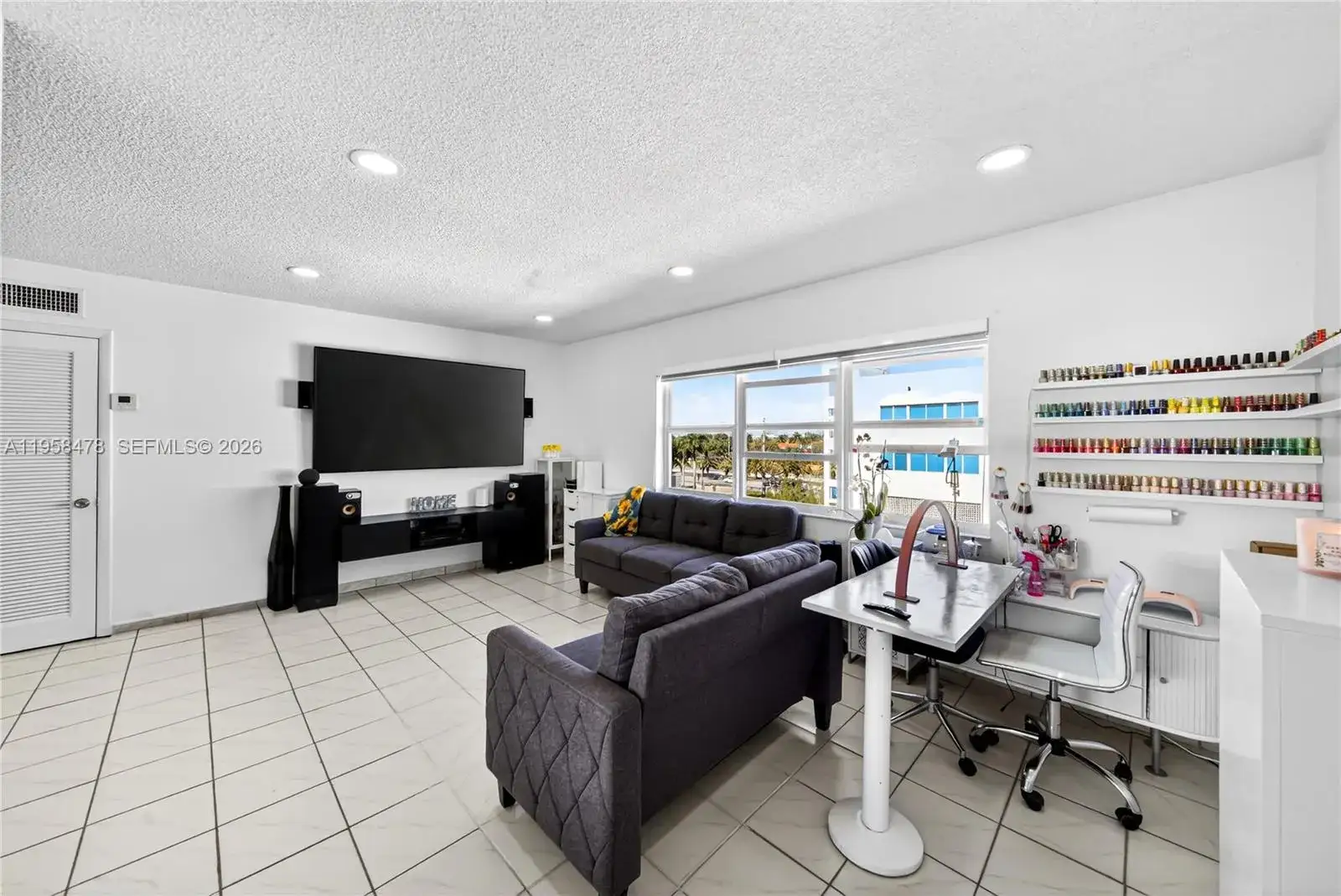 1 bedroom 1 bath Residential for sale at 900 SW 84th Ave # 403D, Miami FL 33144