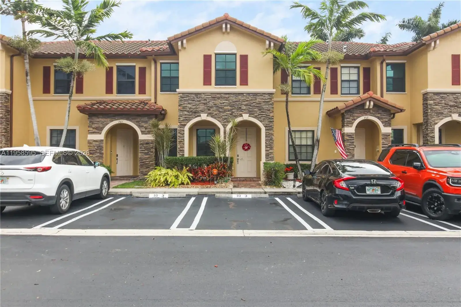 3 bedroom 2 bath Residential for sale at 707 SE 32nd Ter, Homestead FL 33033