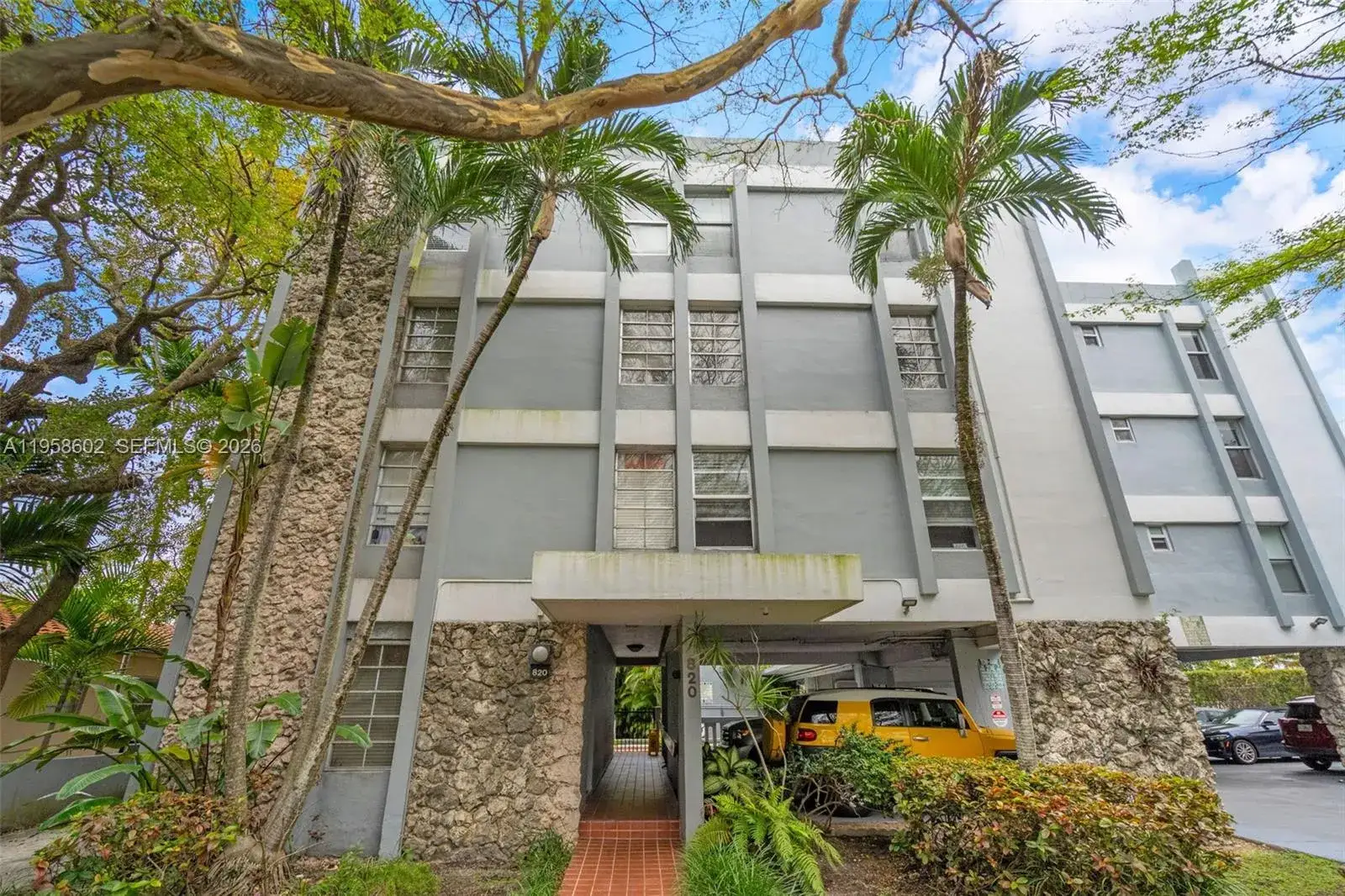 2 bedroom 1 bath Residential for sale at 820 Salzedo St # 403, Coral Gables FL 33134