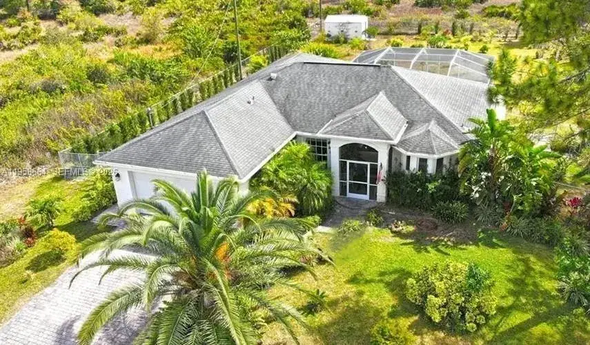 3 bedroom 3 bath Residential for sale at 1220 McKinley, Lehigh Acres FL 33972