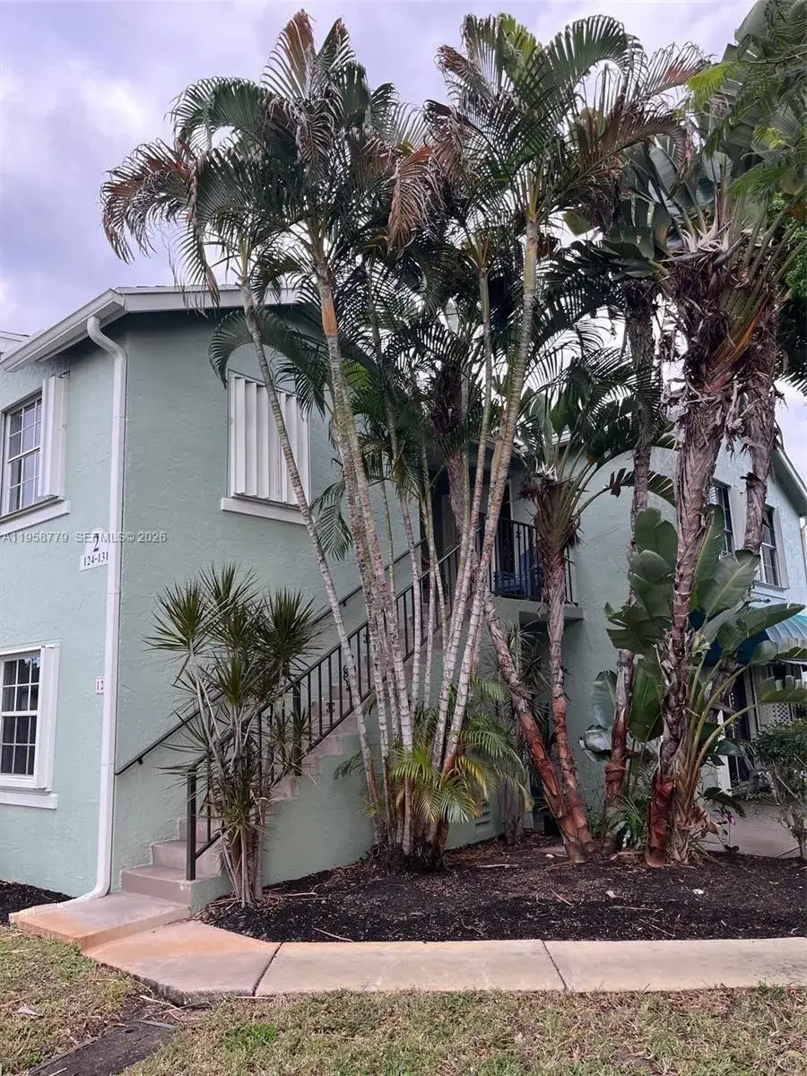2 bedroom 2 bath Residential Lease for rent at 125 Waterside Dr # 125, Hypoluxo FL 33462