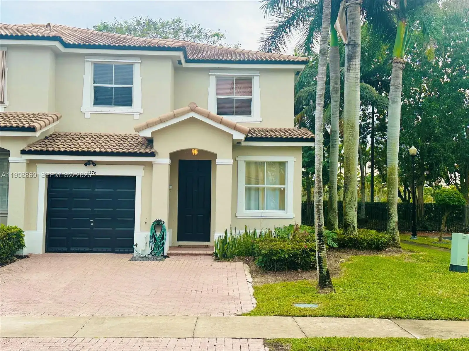 3 bedroom 3 bath Residential for sale at 4176 NE 9th St, Homestead FL 33033
