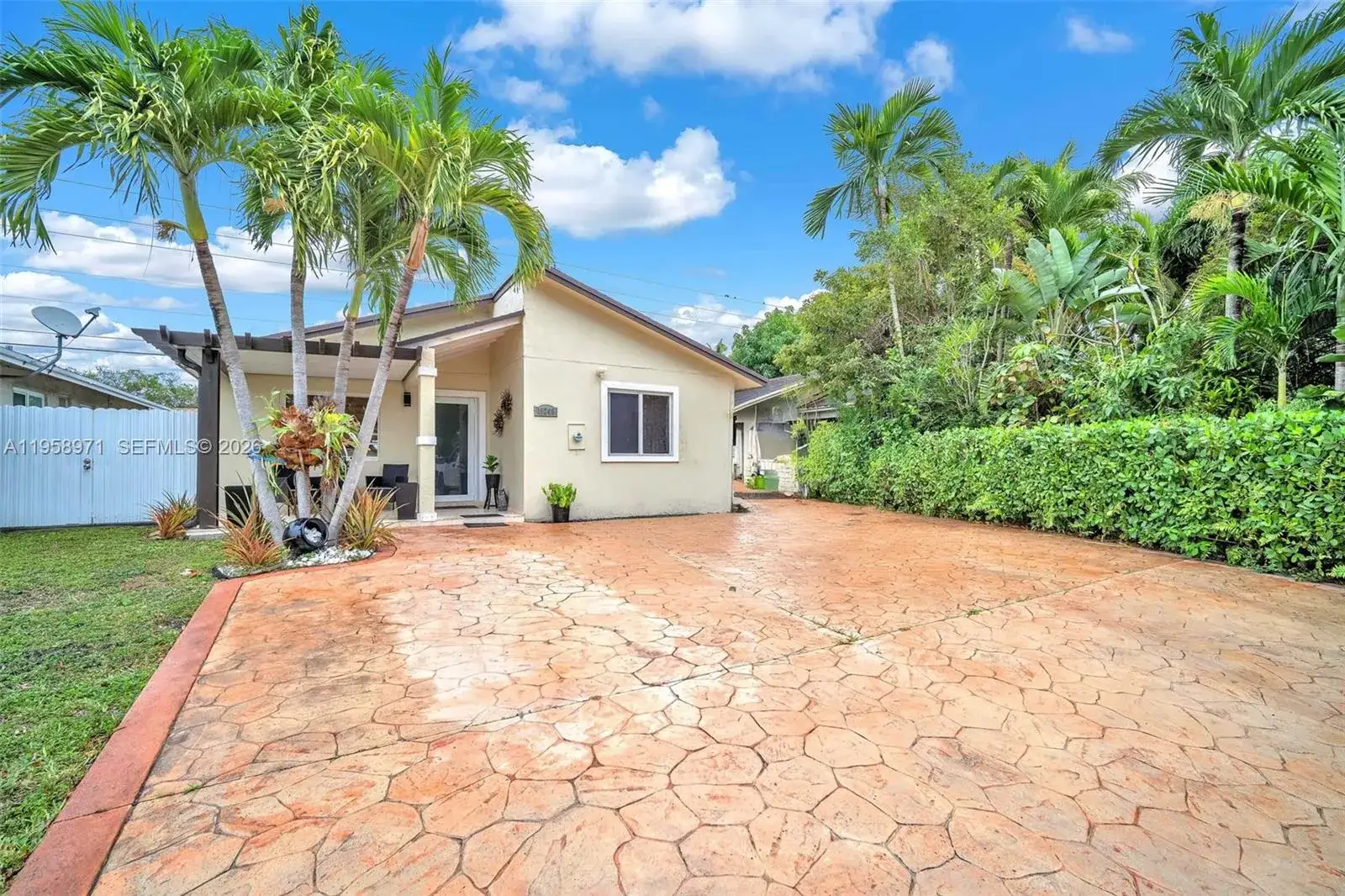 3 bedroom 2 bath Residential for sale at 11245 SW 155th Ln, Miami FL 33157
