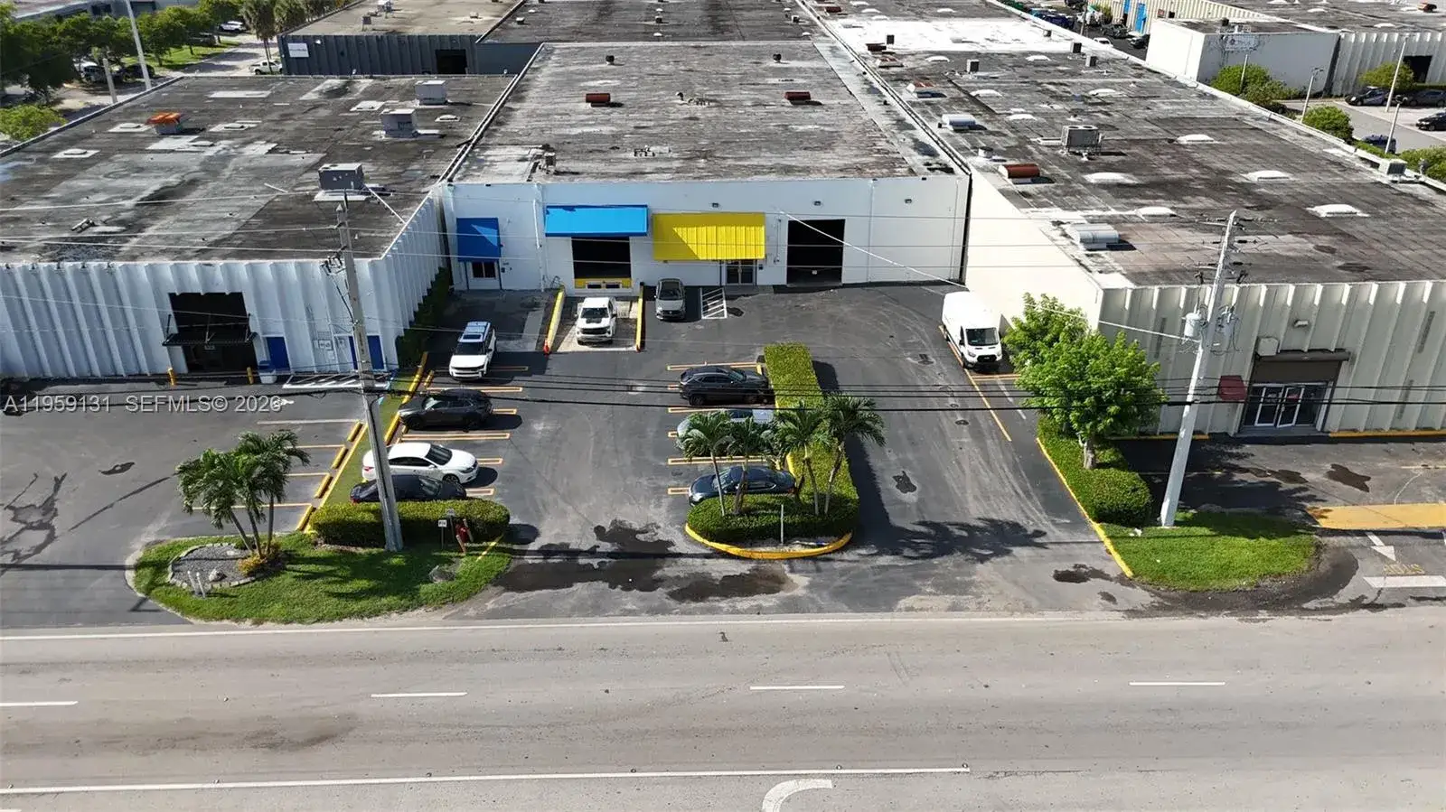 Commercial Sale for sale at 8420 NW 58th St, Doral FL 33166
