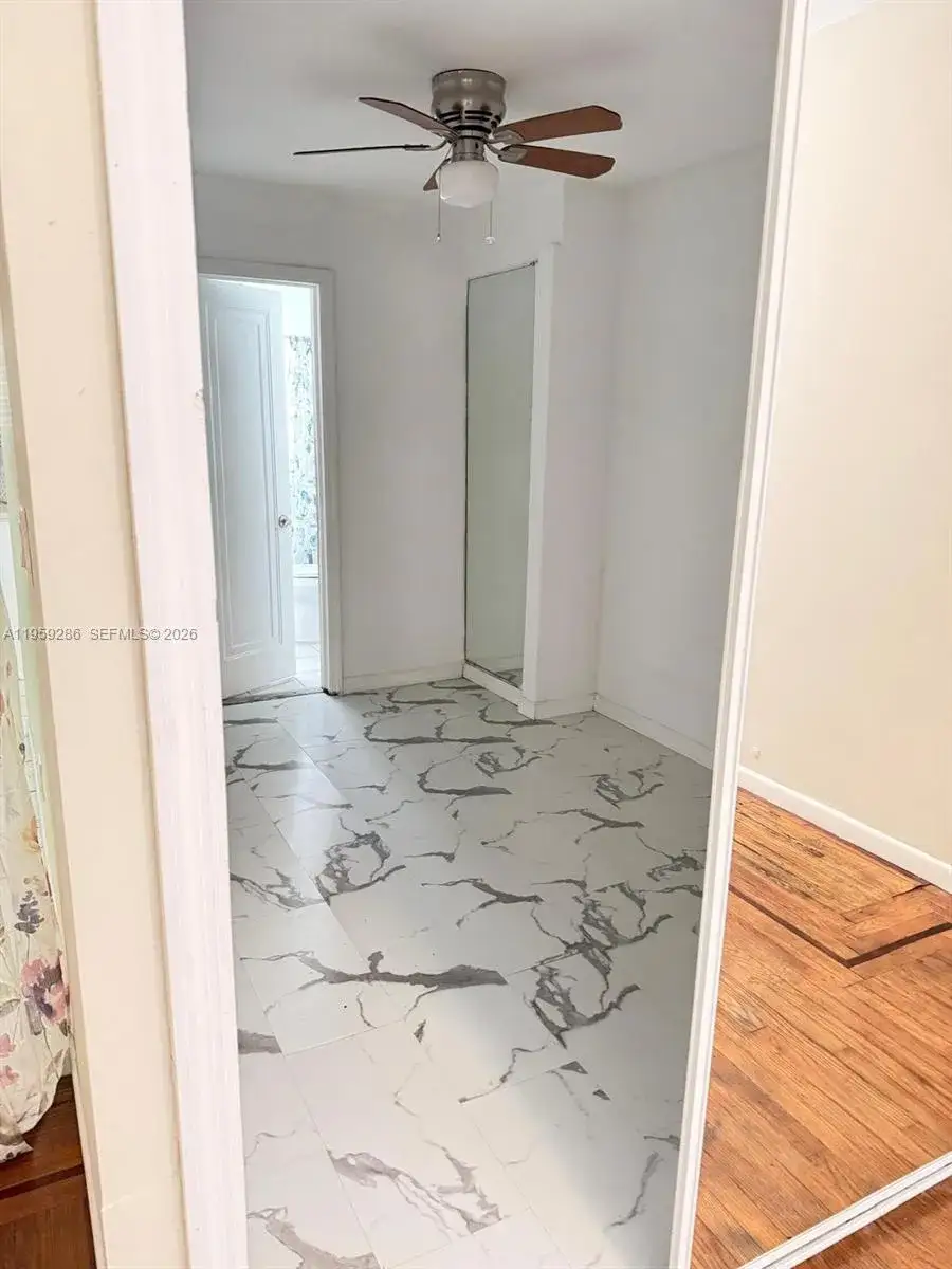 1 bedroom 1 bath Residential for sale at 1007 Meridian Ave # 9, Miami Beach FL 33139