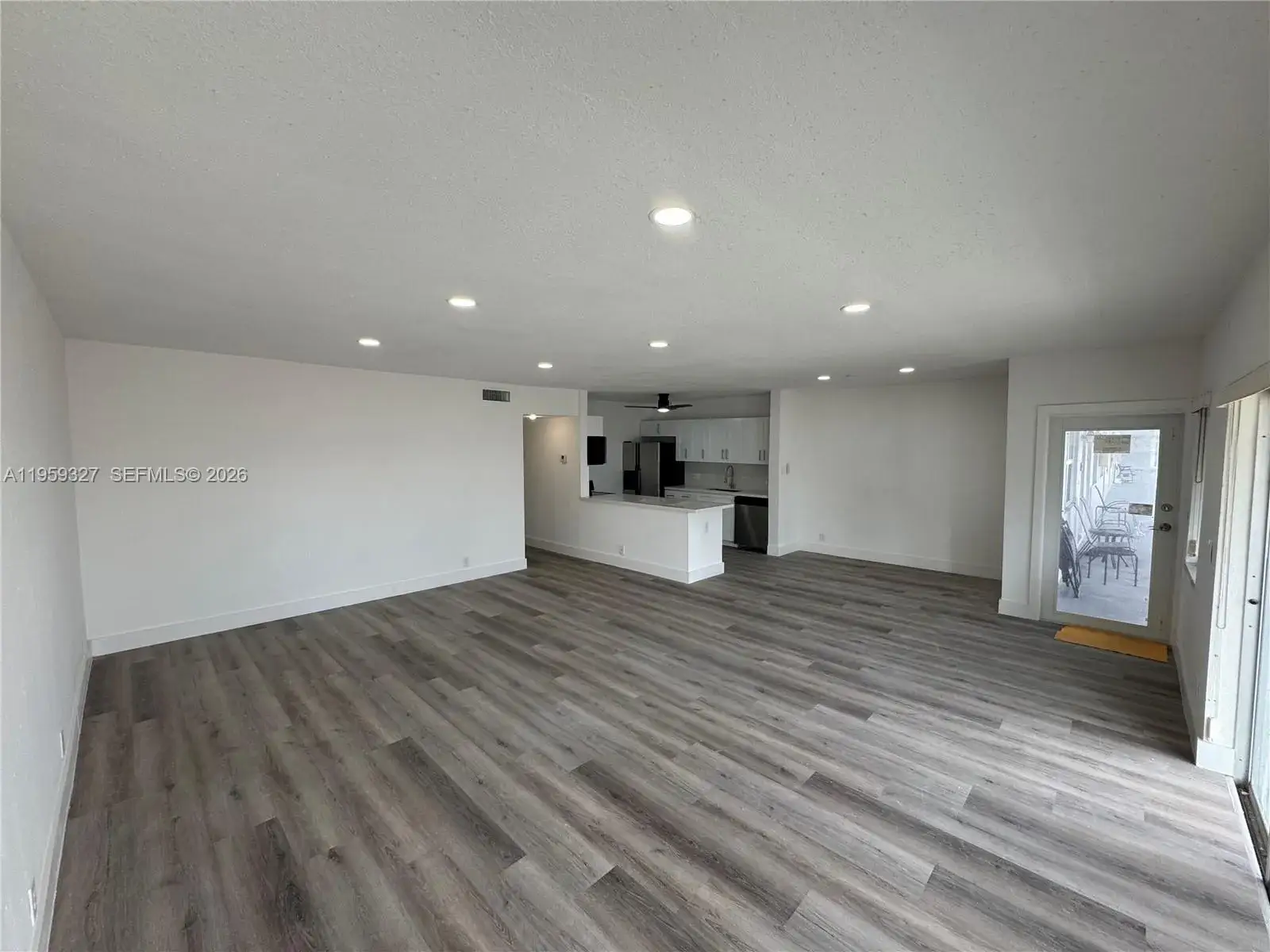 2 bedroom 2 bath Residential for sale at 630 Layne Blvd # 211, Hallandale Beach FL 33009
