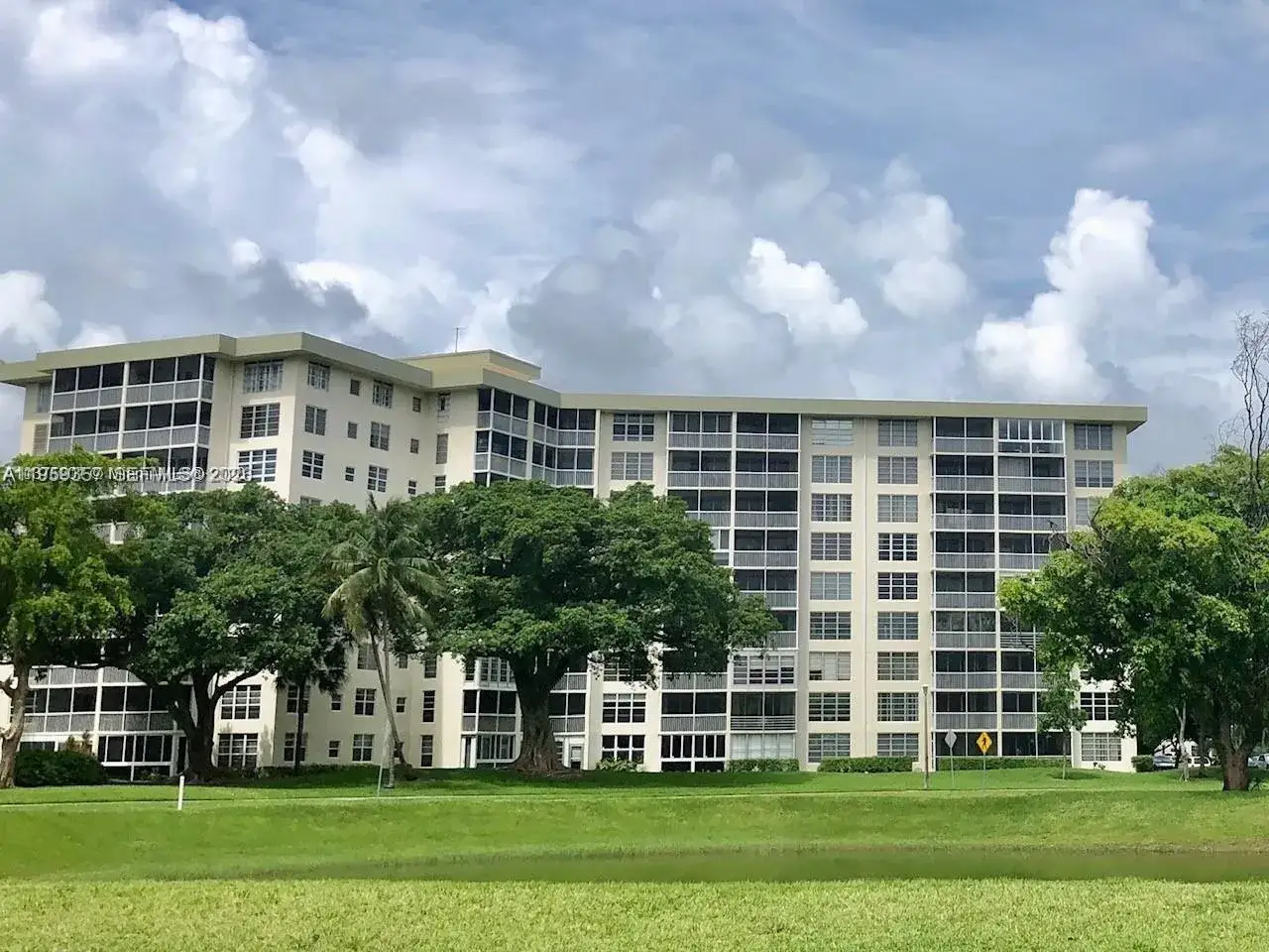 2 bedroom 2 bath Residential Lease for rent at 2940 N Course Dr # 910, Pompano Beach FL 33069