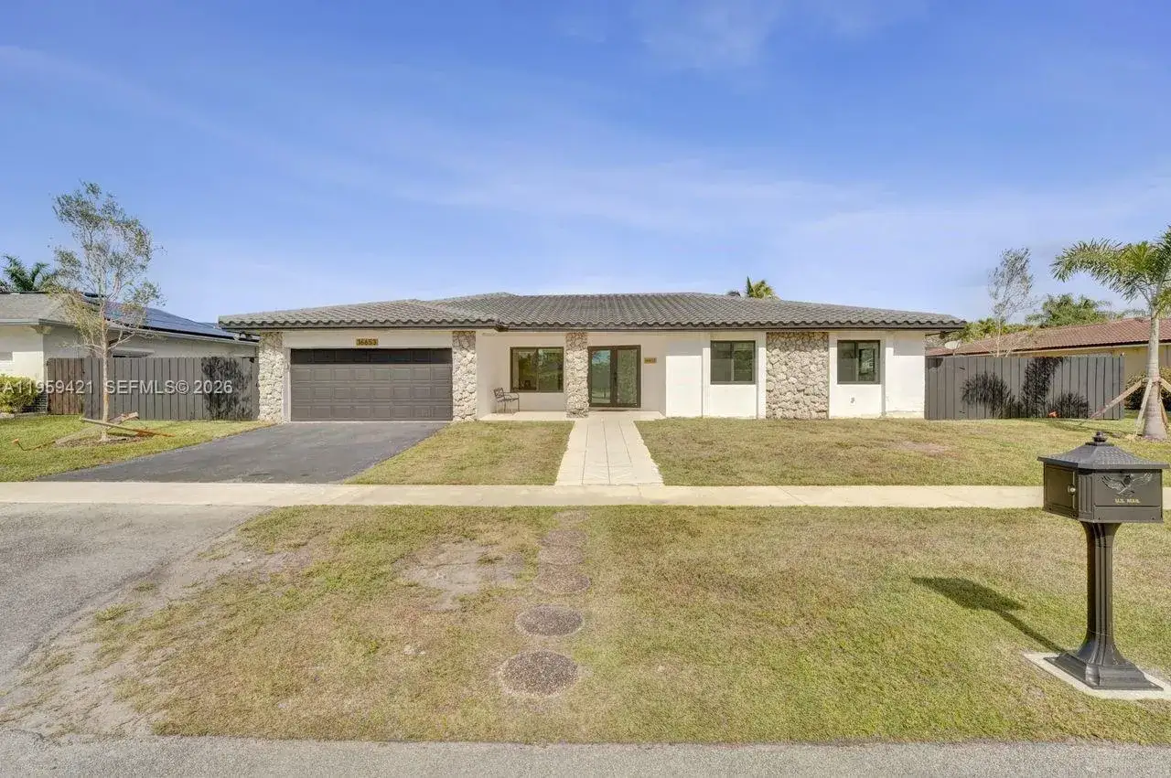 4 bedroom 3 bath Residential for sale at 16653 Golfview Dr, Weston FL 33326