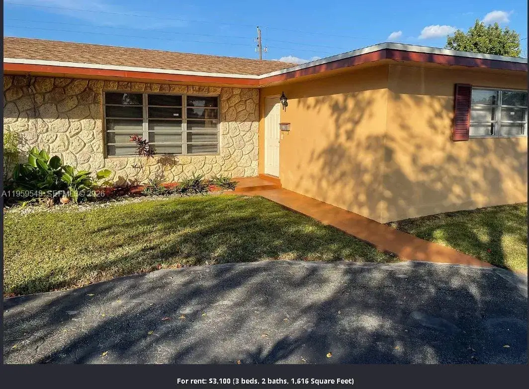 7061 NW 15th St # 2, Plantation FL 33313