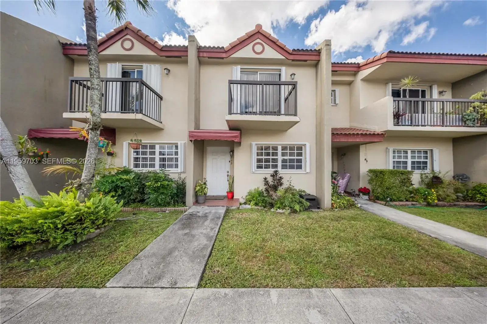 2 bedroom 2 bath Residential for sale at 6110 SW 129th Pl # 1703, Miami FL 33183