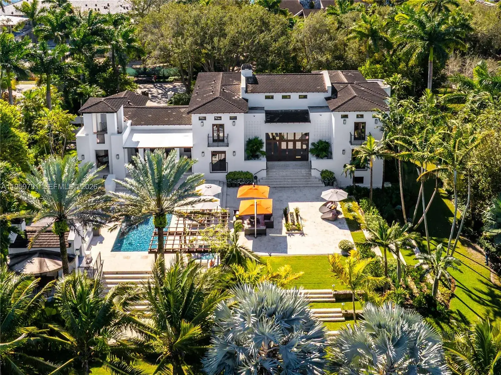 6 bedroom 6 bath Residential for sale at 555 Arvida Pkwy, Coral Gables FL 33156