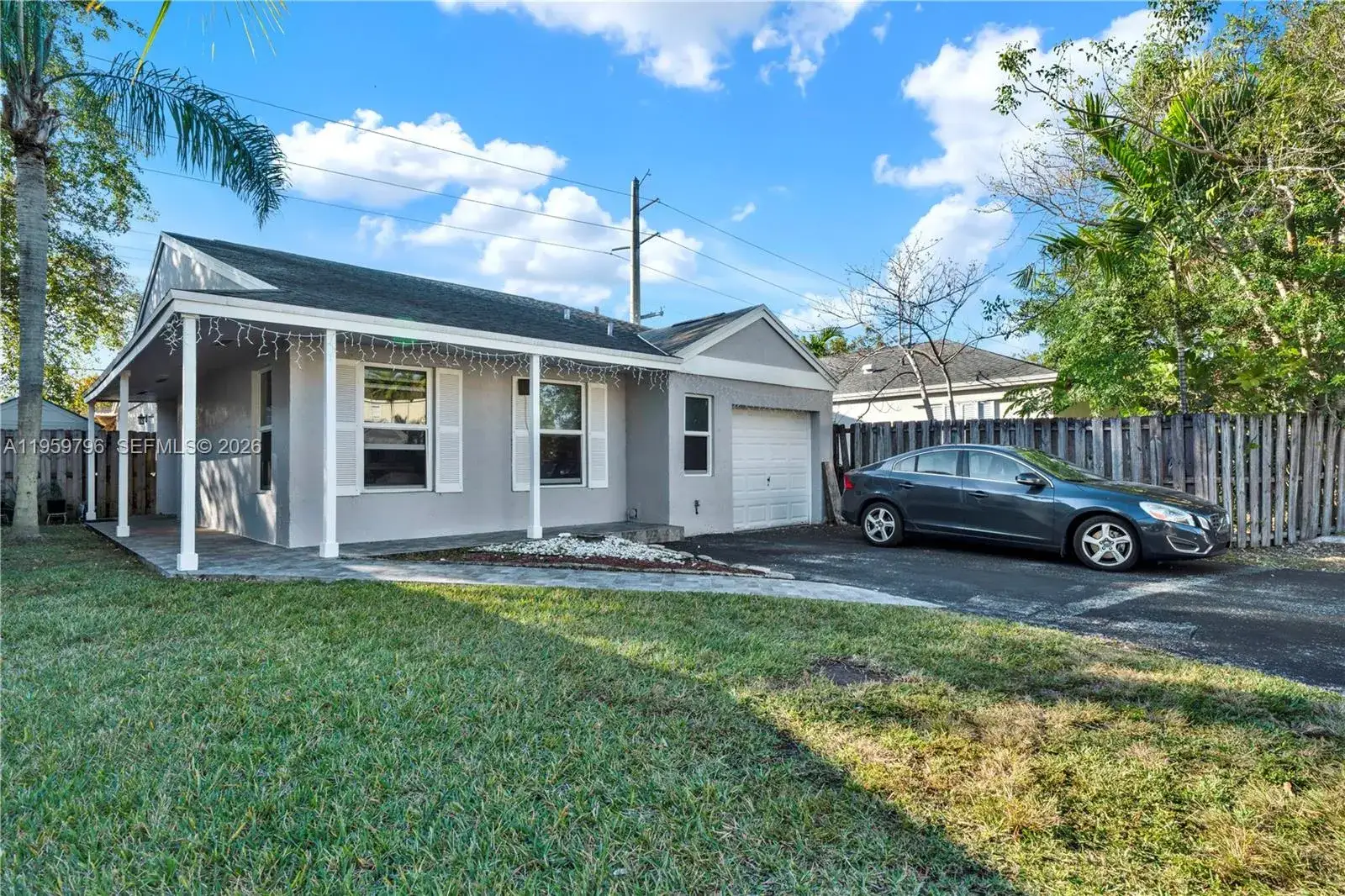 3 bedroom 2 bath Residential for sale at 14600 SW 124th Pl, Miami FL 33186