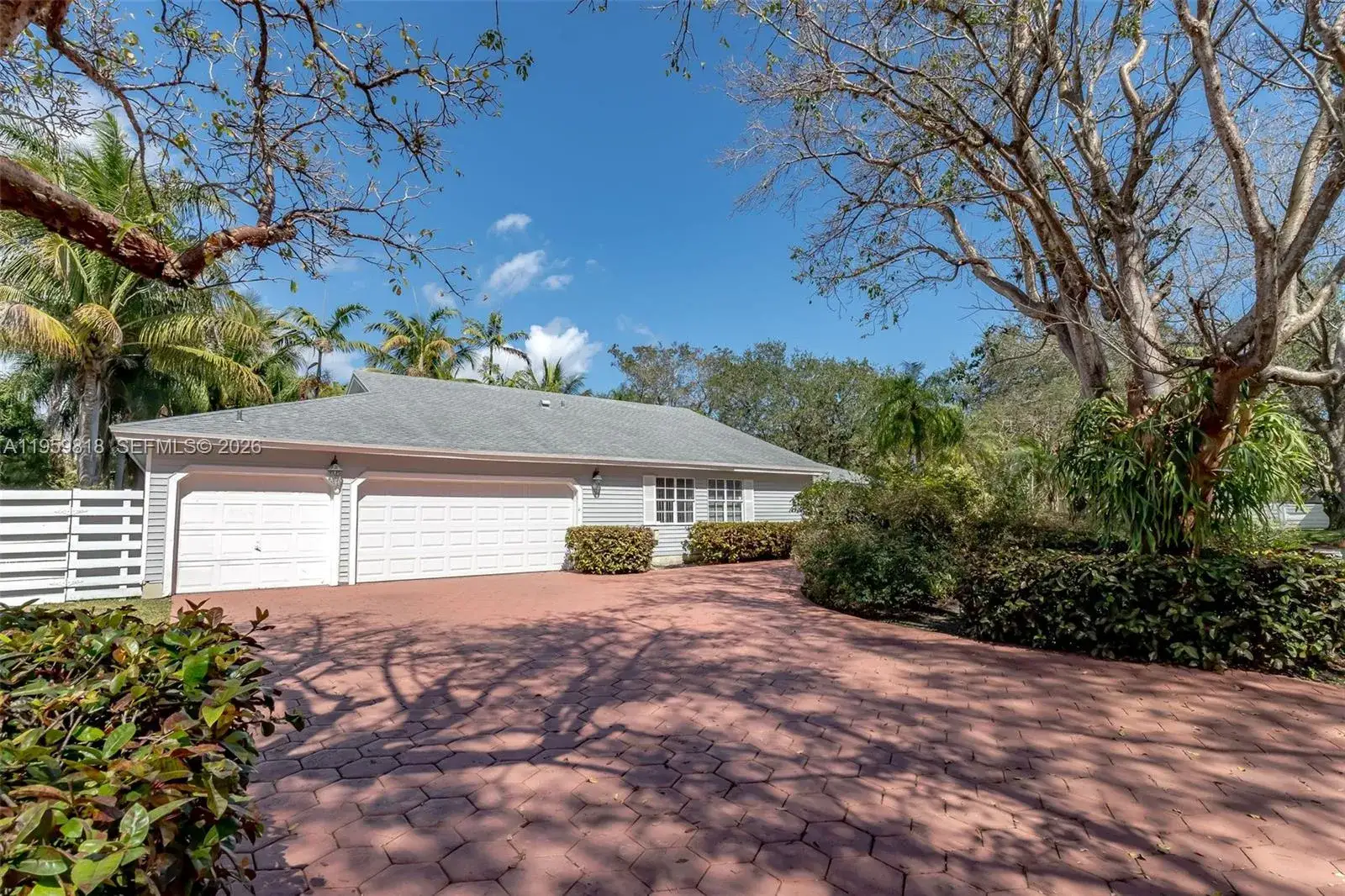 4 bedroom 4 bath Residential for sale at 15005 SW 148th St, Miami FL 33196