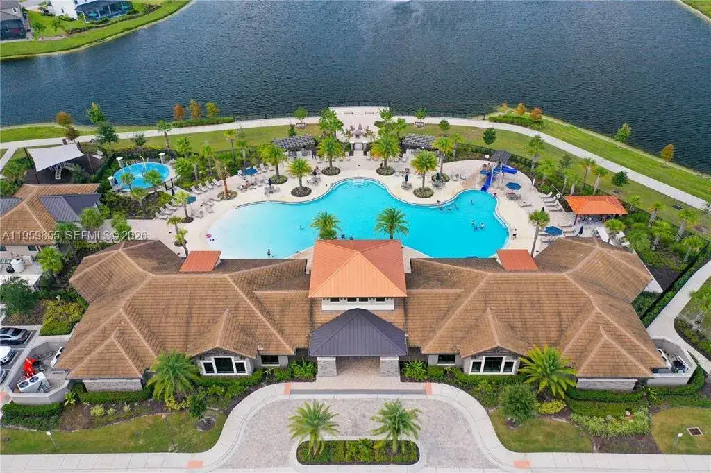 3 bedroom 2 bath Residential Lease for rent at 2218 CENTERRA LOOP # 2218, Kissimmee FL 34741