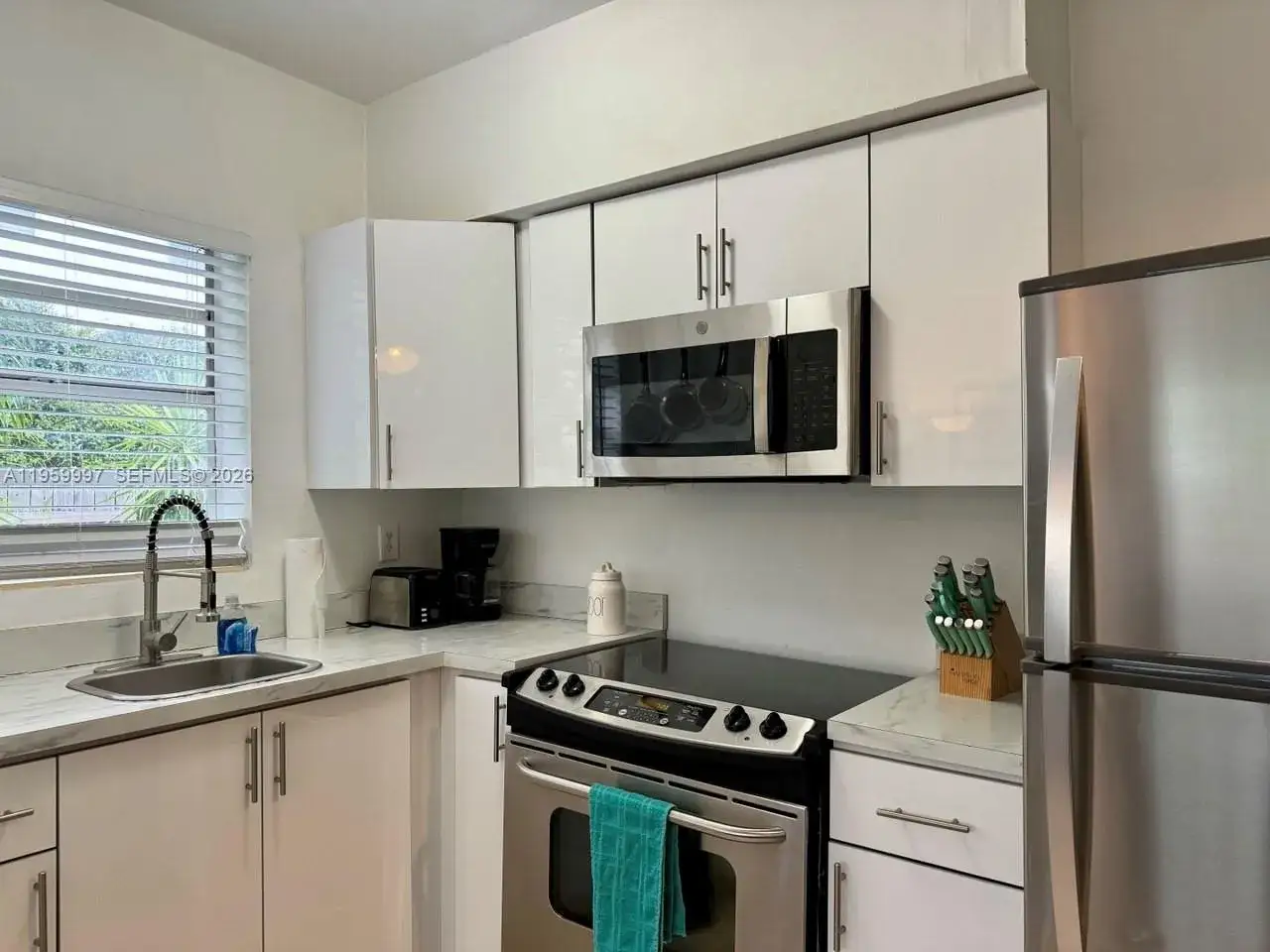 1 bedroom 1 bath Residential Lease for rent at 1130 NE 81st St # 4, Miami FL 33138