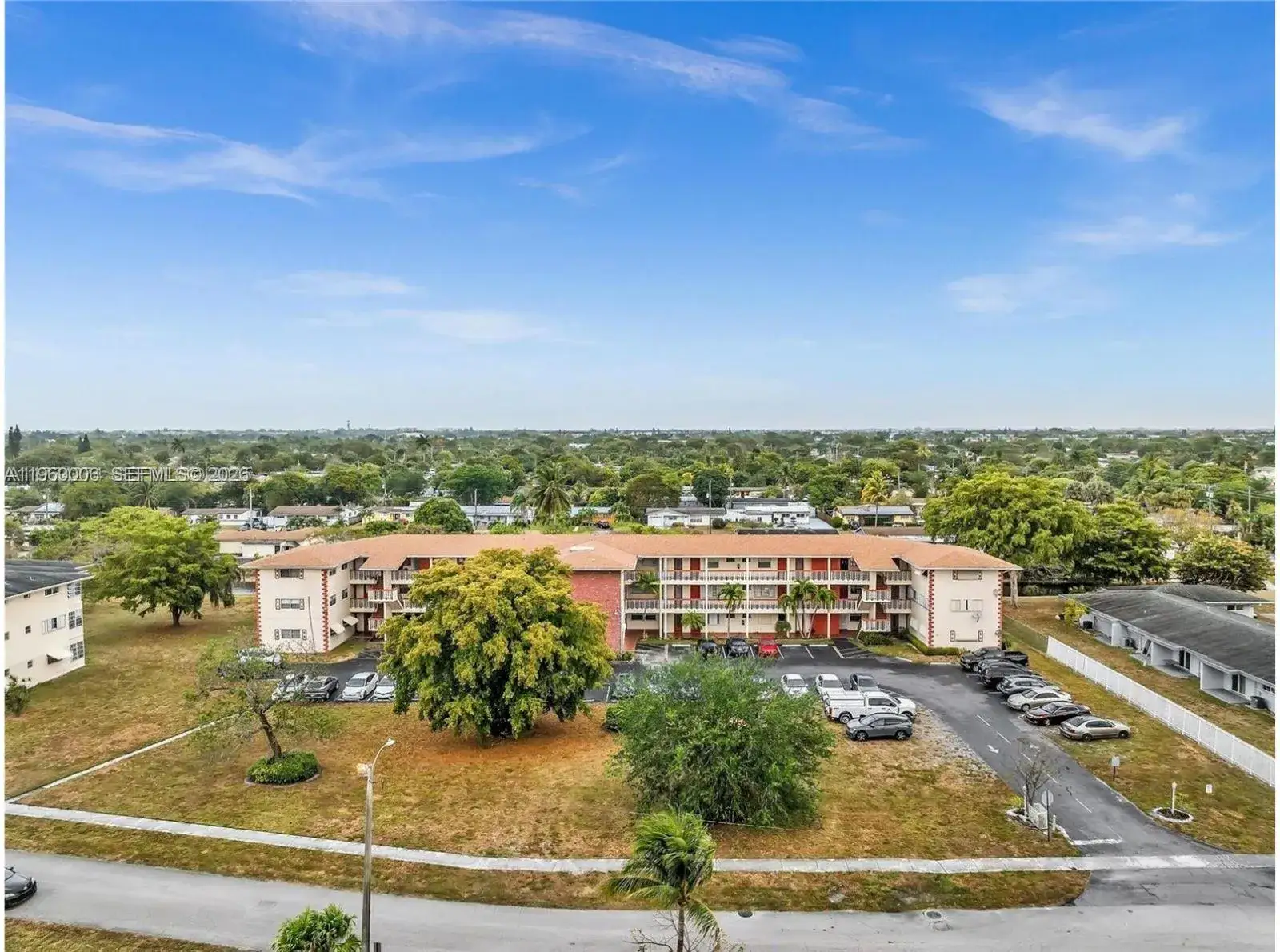 2 bedroom 1 bath Residential for sale at 4731 NW 10th Ct # 316, Plantation FL 33313