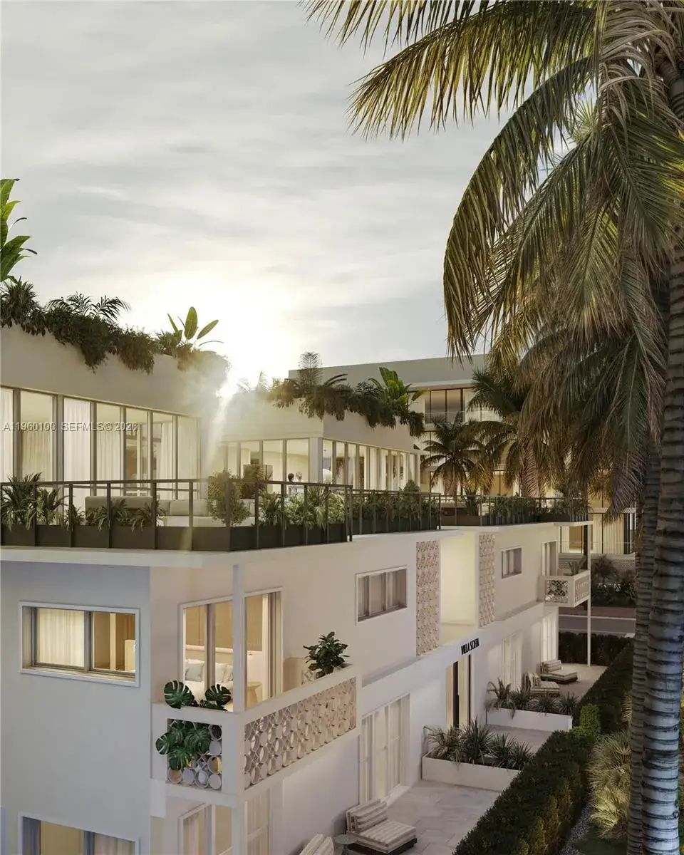 1 bedroom 1 bath Residential for sale at 250 Collins Ave # 104, Miami Beach FL 33139