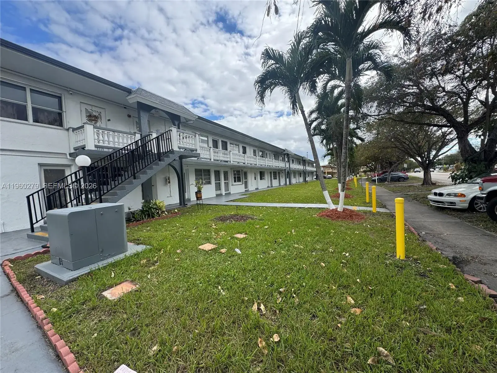 1 bedroom 1 bath Residential for sale at 20337 NE 2nd Ave # 18, Miami FL 33179