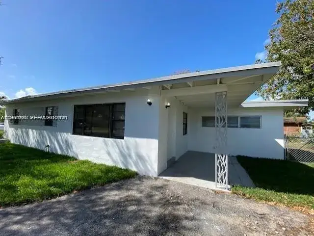 3 bedroom 2 bath Residential for sale at 411 SW 22nd Ave, Fort Lauderdale FL 33312