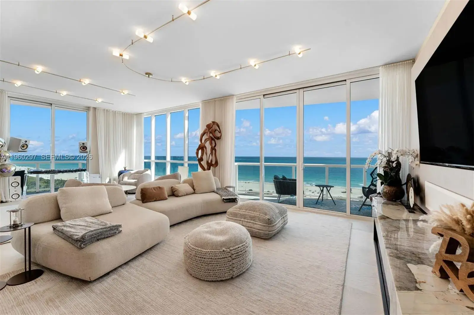 3 bedroom 3 bath Residential Lease for rent at 50 S Pointe Dr, Miami Beach FL 33139