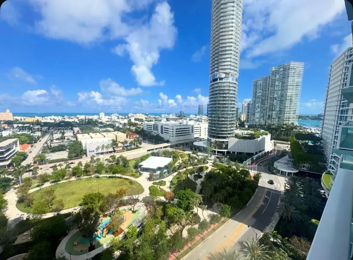 2 bedroom 2 bath Residential Lease for rent at 650 West Ave # 1704, Miami Beach FL 33139