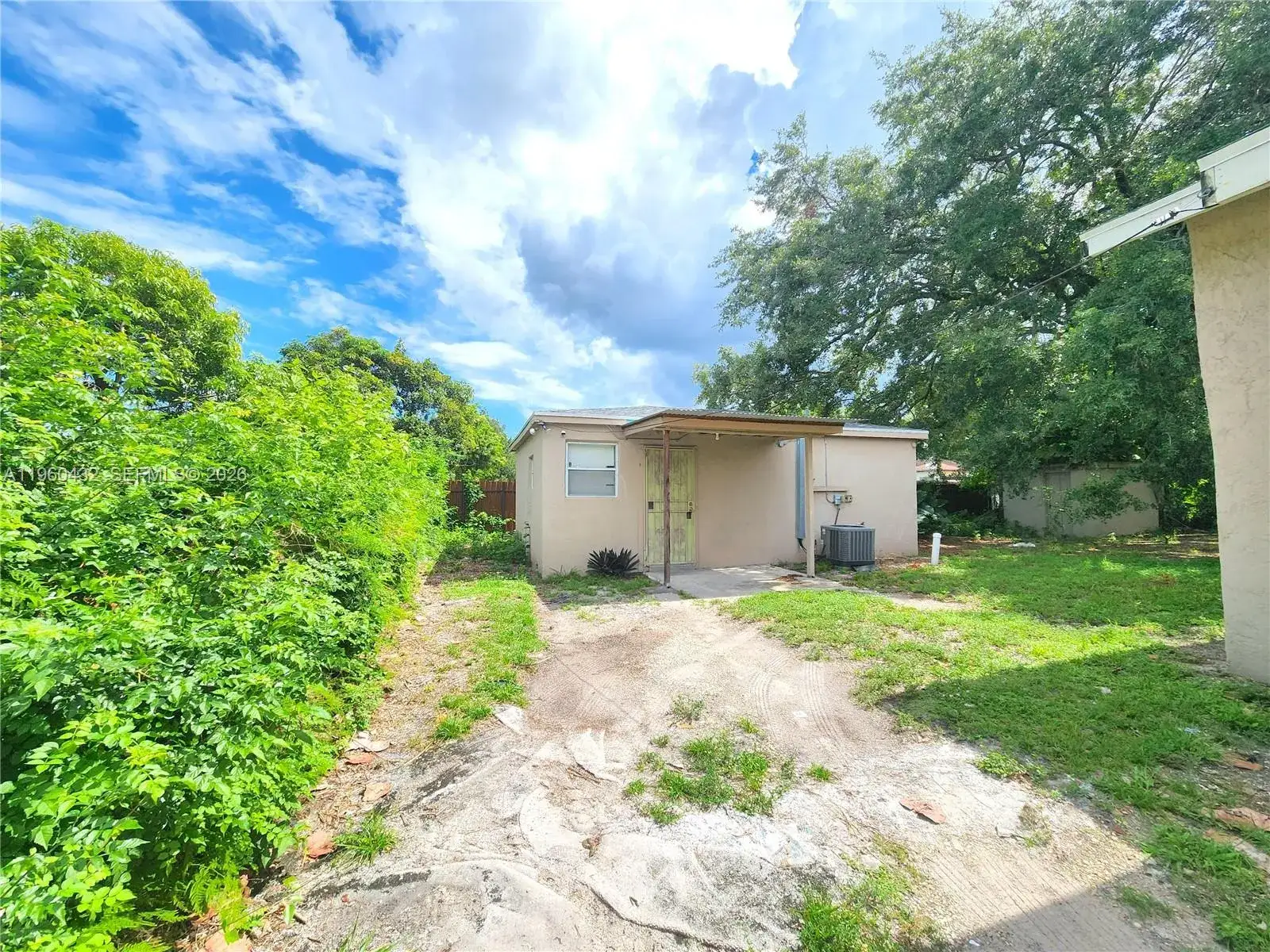 1 bedroom 1 bath Residential Lease for rent at 2141 NW 91st St # B, Miami FL 33147