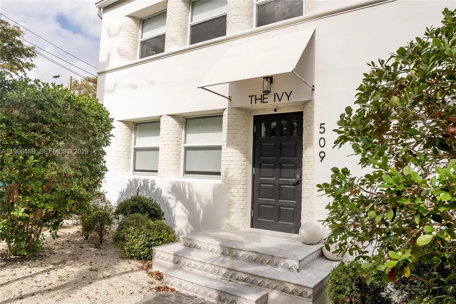 2 bedroom 1 bath Residential Lease for rent at 509 NE 64th St # 2, Miami FL 33138