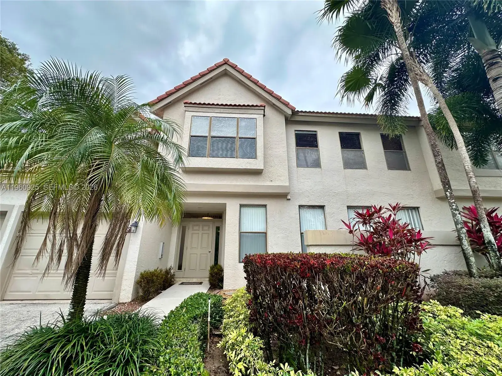 3 bedroom 2 bath Residential for sale at 5790 Coach House Cir, Boca Raton FL 33486