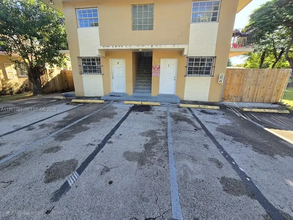 2 bedroom 1 bath Residential Lease for rent at 2835 NW 22nd Ave # 3, Miami FL 33142