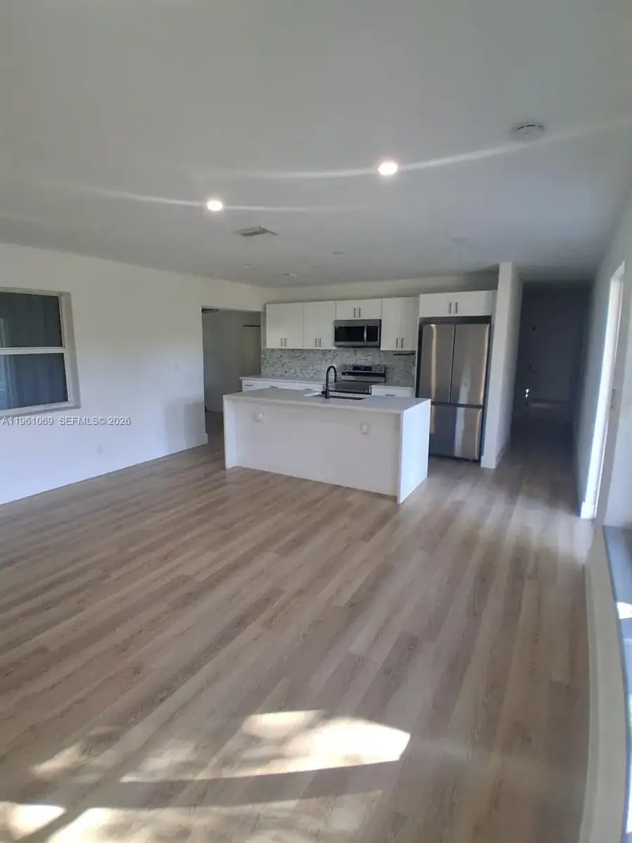 3 bedroom 2 bath Residential Lease for rent at 1307 NW 16th St # 1307, Fort Lauderdale FL 33311