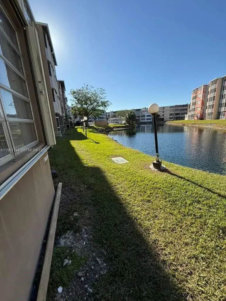 3 bedroom 1 bath Residential Lease for rent at 1710 NE 191st St # 3, Miami FL 33179