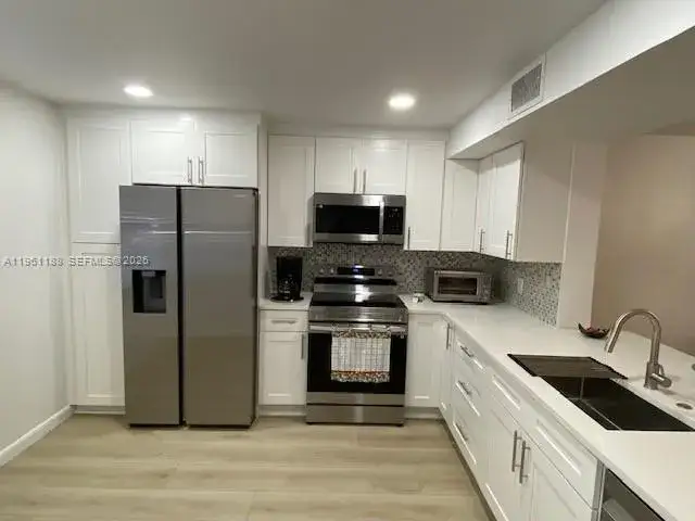 2 bedroom 2 bath Residential for sale at 3305 Aruba Way # B1, Coconut Creek FL 33066