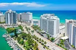 1 bedroom 1 bath Residential Lease for rent at 5401 Collins Ave # 223, Miami Beach FL 33140