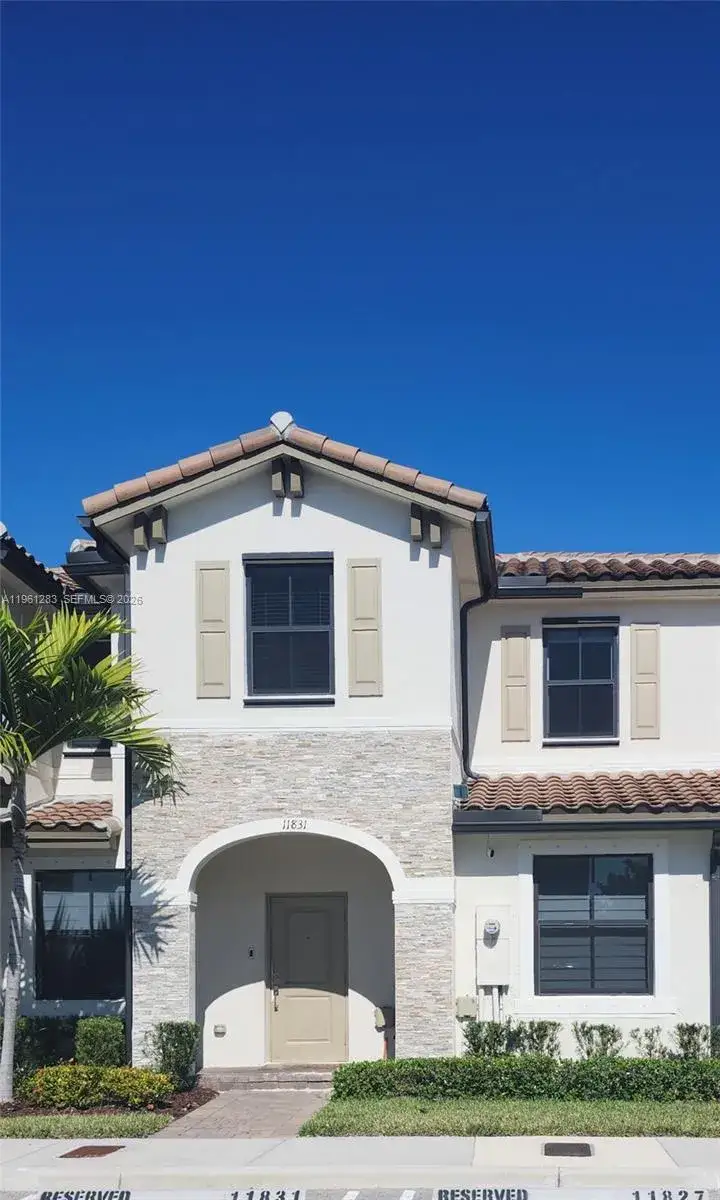 3 bedroom 2 bath Residential for sale at 11831 SW 246th Ter, Homestead FL 33032