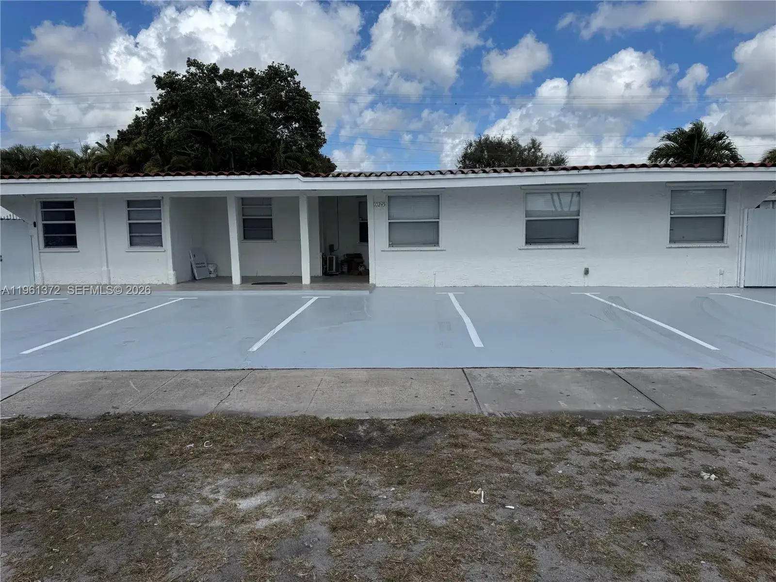 3 bedroom 2 bath Residential Lease for rent at 10245 SW 37th Ter, Miami FL 33165