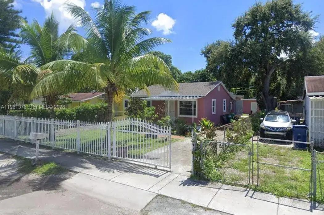 3 bedroom 1 bath Residential for sale at 860 NW 115th St, Miami FL 33168