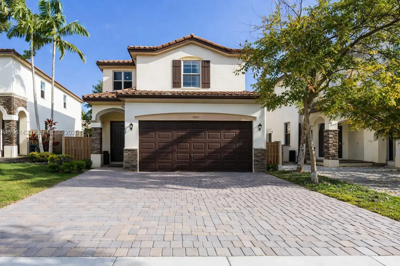 3 bedroom 2 bath Residential for sale at 10013 NW 89th Ter, Doral FL 33178