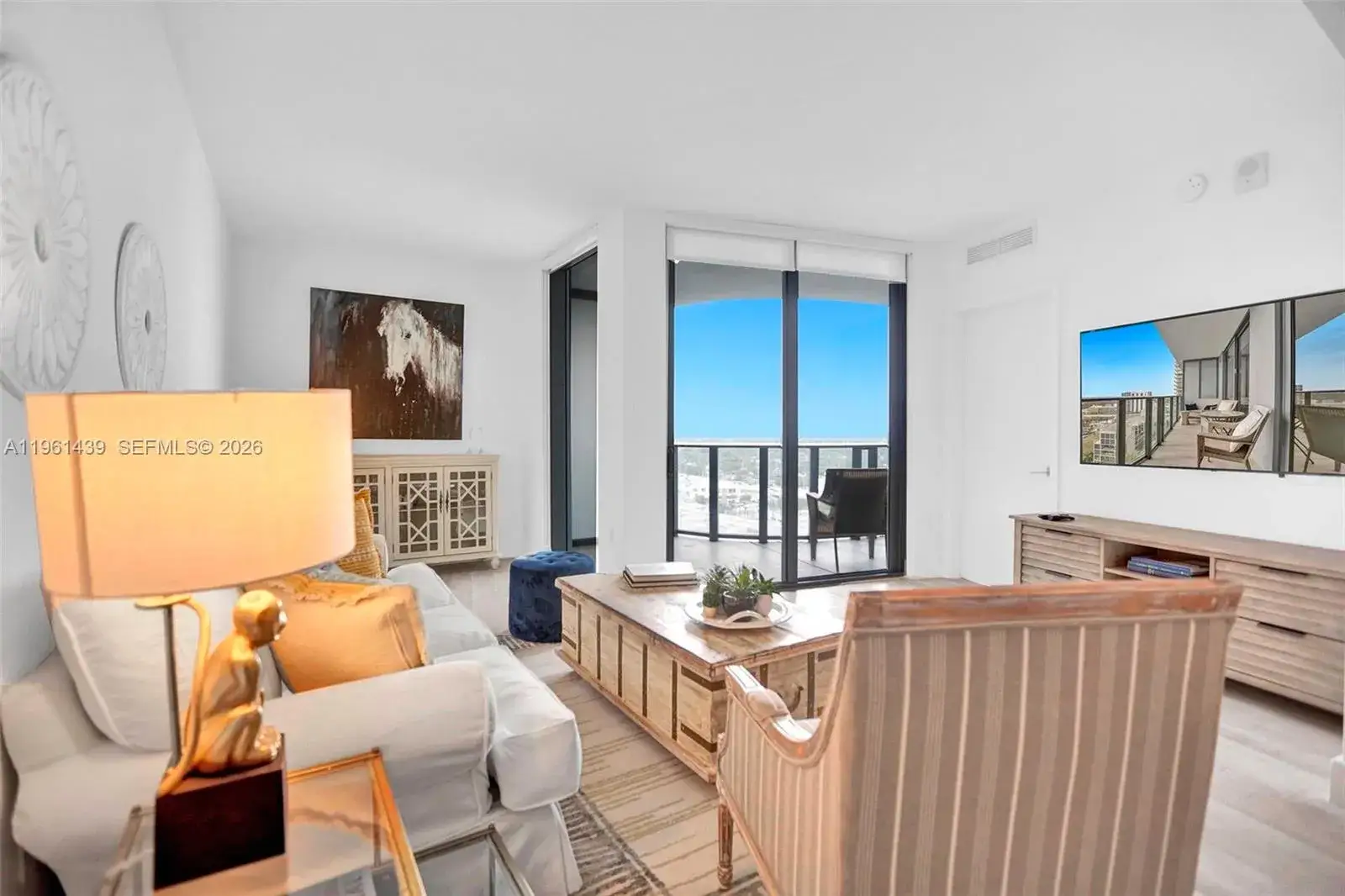 1 bedroom 1 bath Residential for sale at 121 NE 34th St # 1814, Miami FL 33137