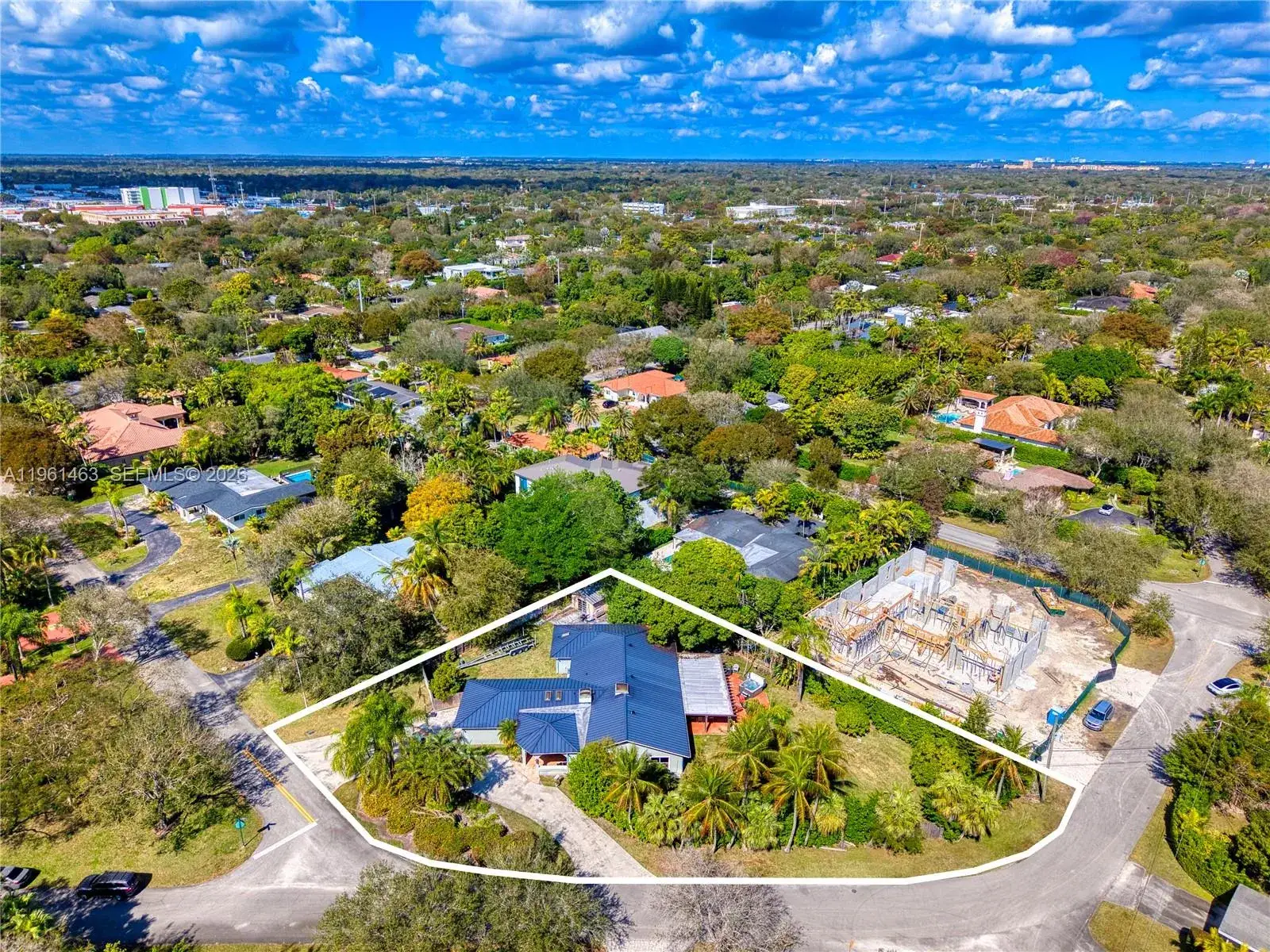 3 bedroom 2 bath Residential for sale at 8001 SW 133rd St, Pinecrest FL 33156