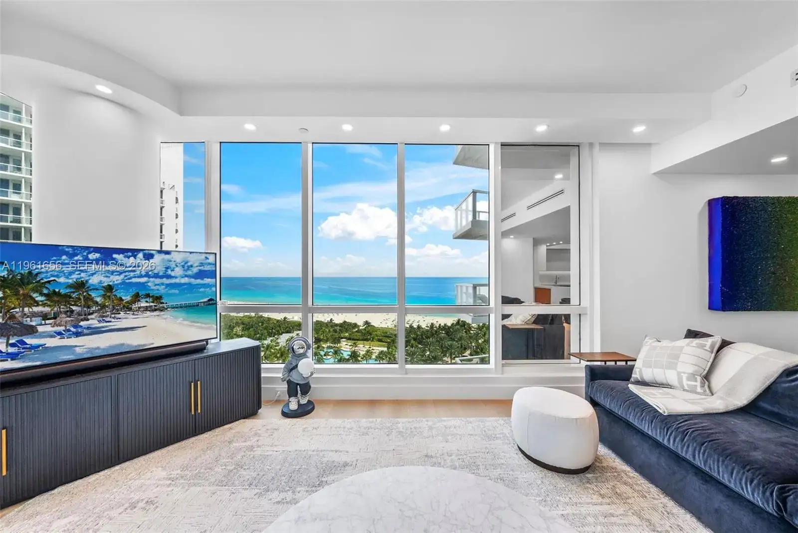 4 bedroom 5 bath Residential for sale at 100 S Pointe Dr, Miami Beach FL 33139