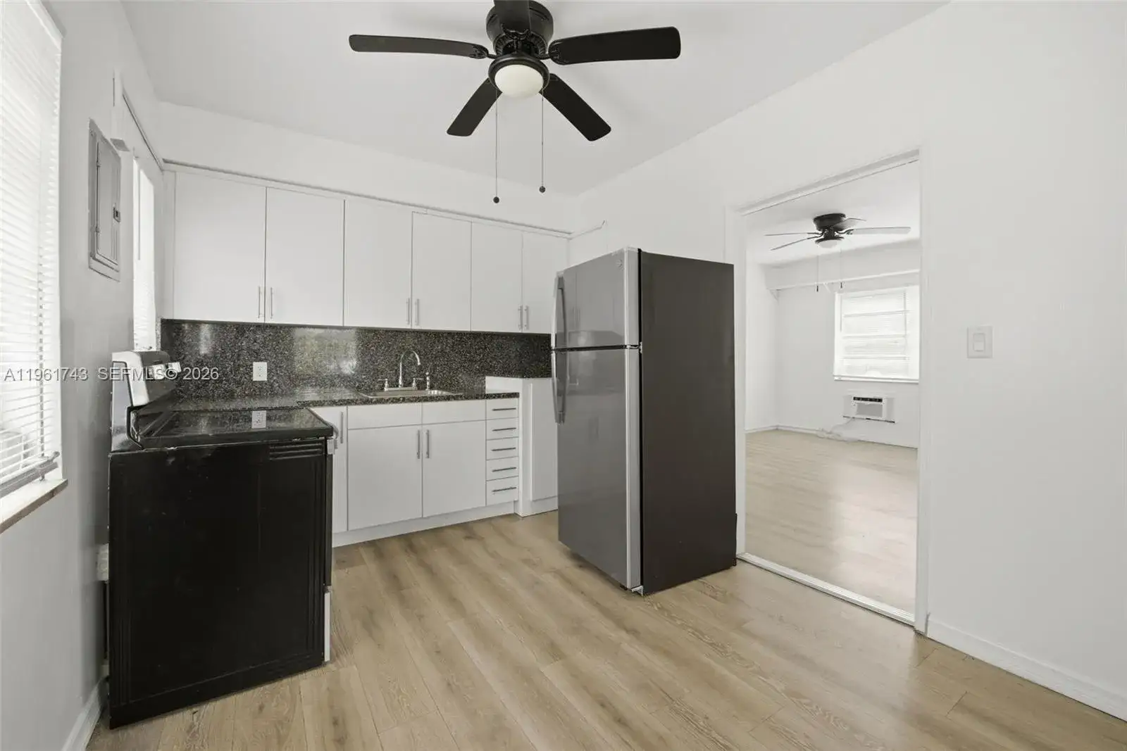 2 bedroom 1 bath Residential Lease for rent at 3267 Franklin Ave, Miami FL 33133