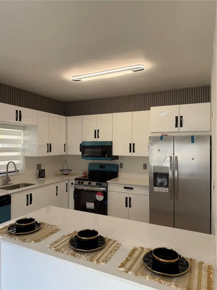 3 bedroom 2 bath Residential for sale at 6793 SW 152nd Pl # 93, Miami FL 33193