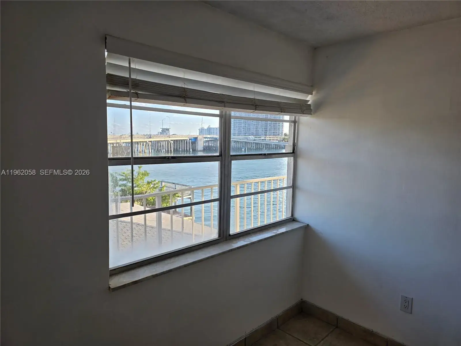 1 bedroom 1 bath Residential Lease for rent at 2150 Bay Dr # 11, Miami Beach FL 33141