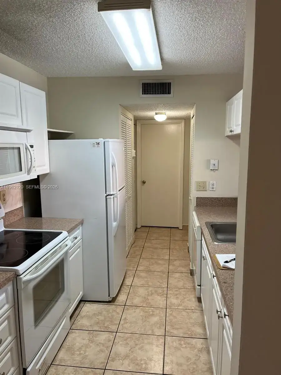 2 bedroom 1 bath Residential for sale at 10650 SW 157th Ct # 205, Miami FL 33196